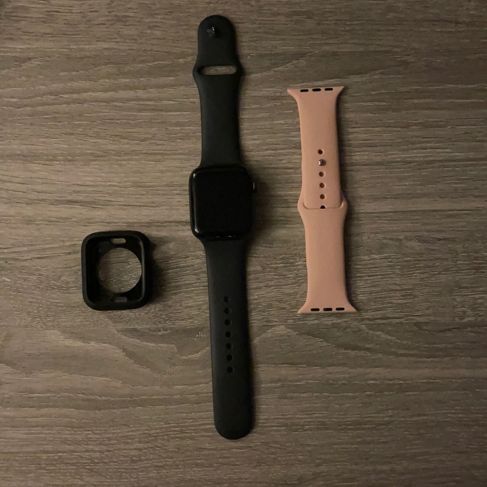 Apple Watch SE 44mm black